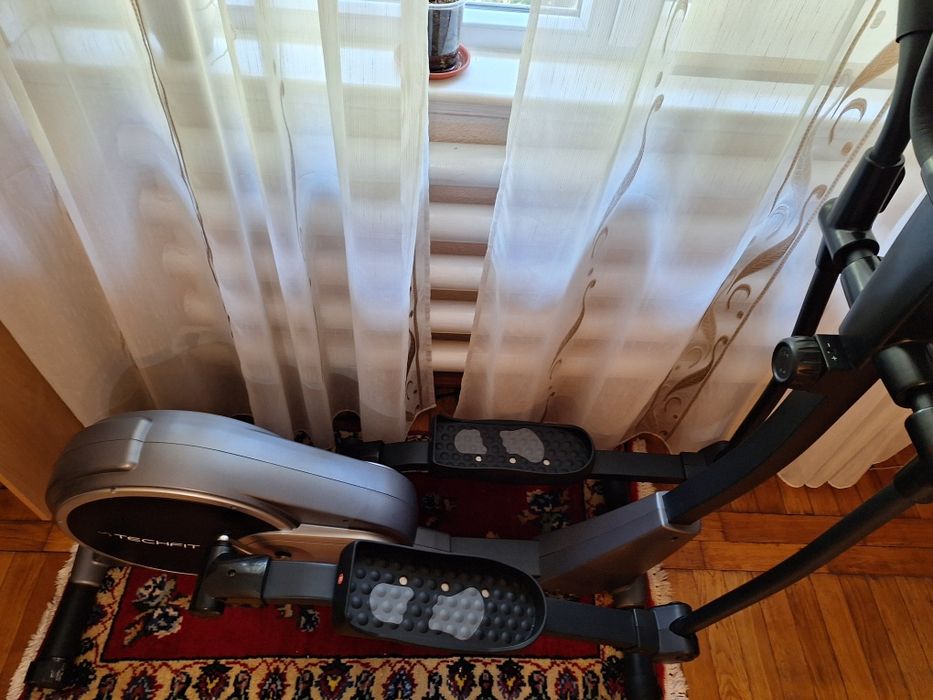 Bicicletă eliptica Techfit E500