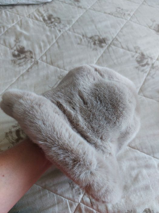 Меховая панама для женщин.