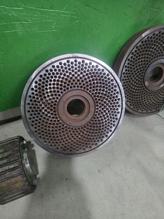 Role si placa presa peleti