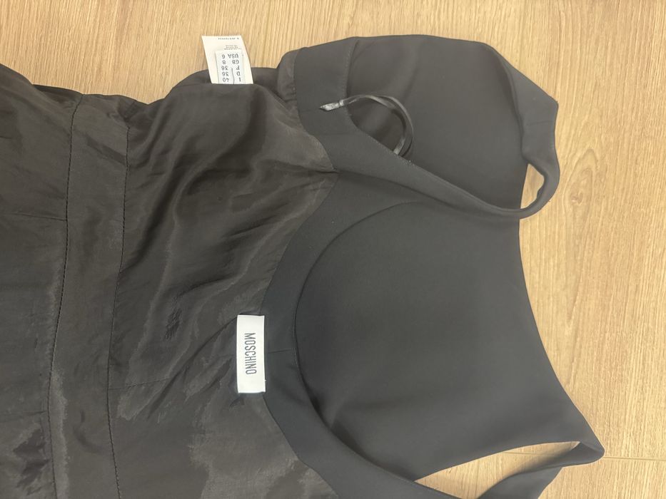 Черна рокля Moshino