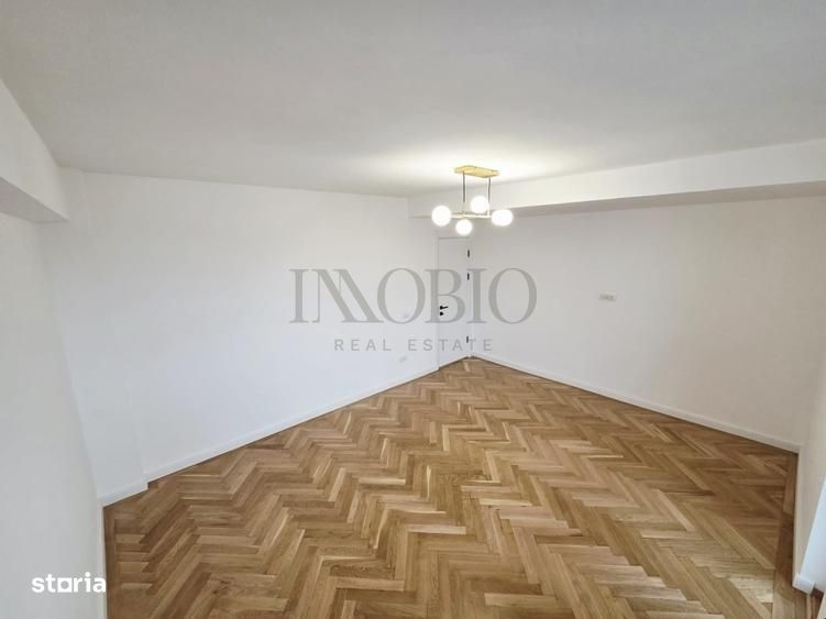 Apartament de vânzare 3 Camere | Universitate KM 0