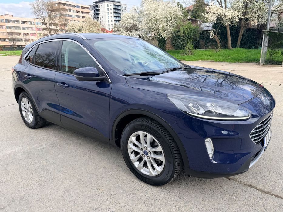 Ford Kuga Titanium 1.5 diesel-120CP-automata-proprietar de 2 ani!