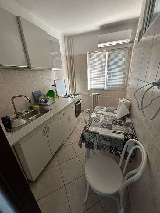 Garsoniera, 250 Euro,Decomandata,Brazda, Rocada