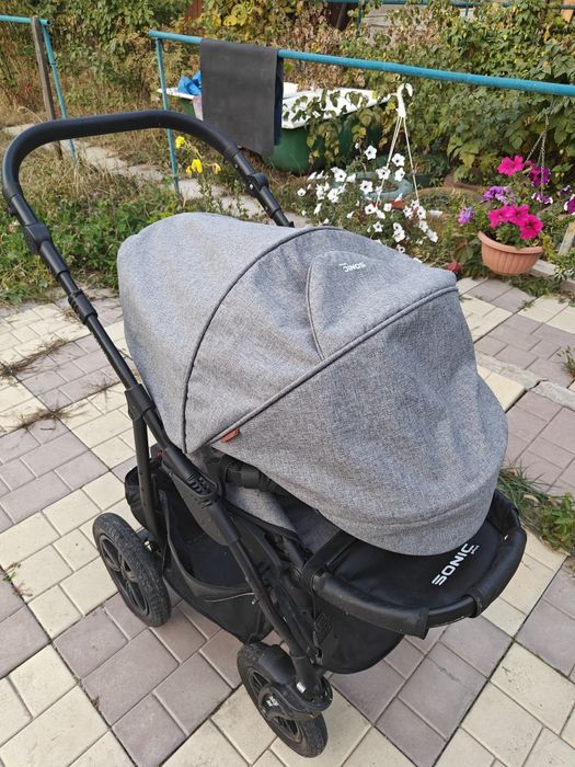 Продам детскую коляску