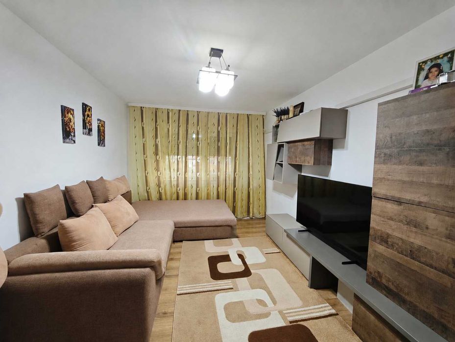 Apartament decomandat 3 camere