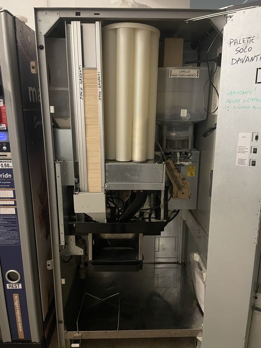 Vending cafea Necta Zenith 7