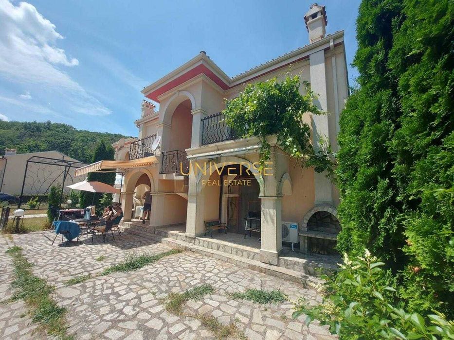 Продава се Четиристаен апартамент в к.к. Елените - 112 кв.м за 1295 €/кв.м - Снимка #14