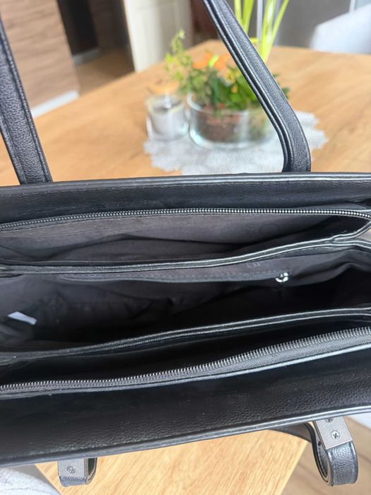 Дамска чанта естествена кожа