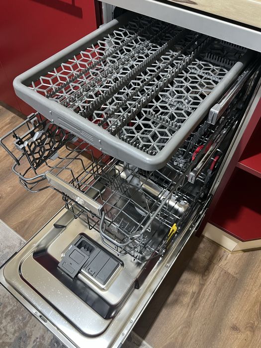 Съдомиялна Whirpool