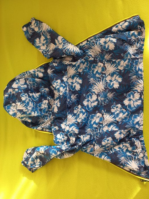 Детско тънко яке/ ветровка Mango, 7/8 год.