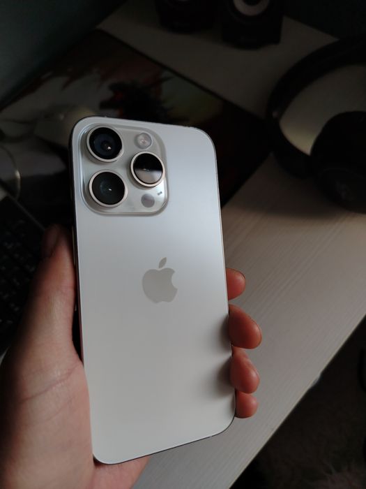 Продам iPhone 15 pro 128