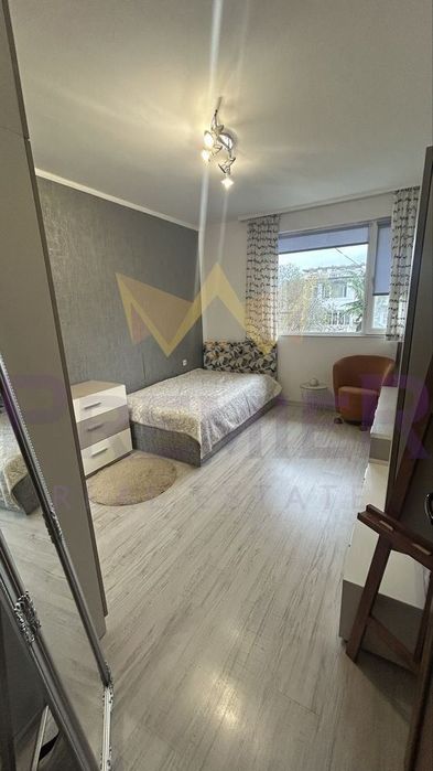 Продава се Четиристаен апартамент в Бургас, Възраждане - 94 кв.м за 1490 €/кв.м - Снимка #6