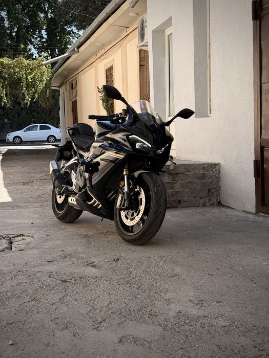 Qj moto 800rr  2024