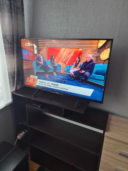 Продавам телевизор Sony Bravia 43  инча