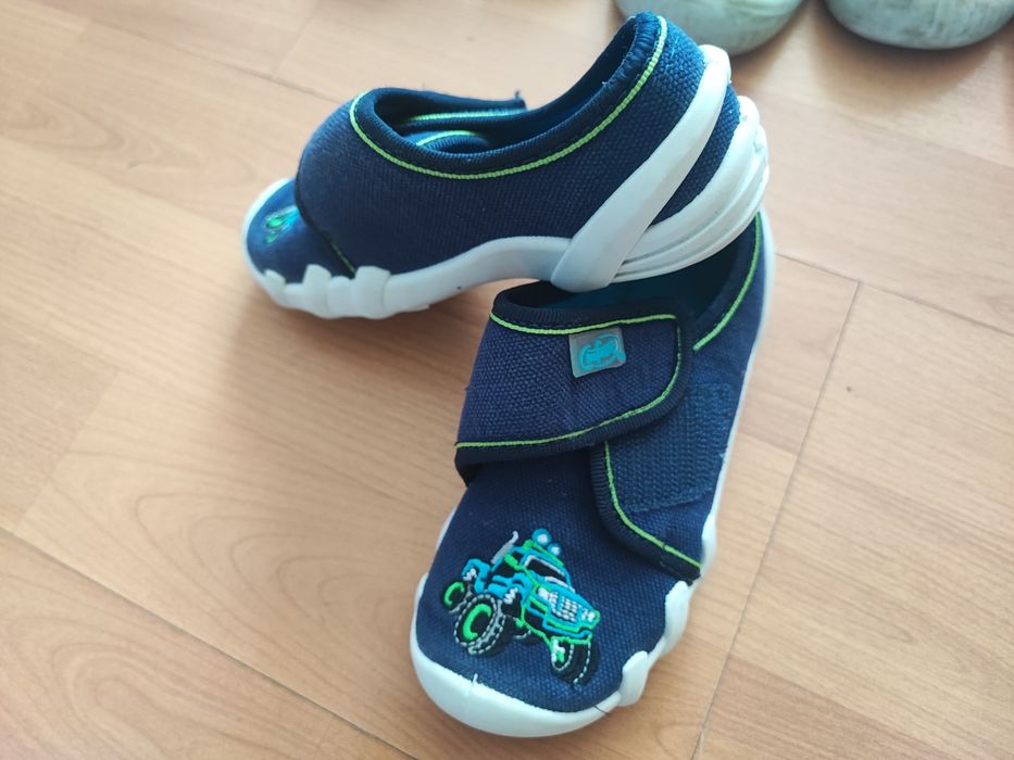 Детски пантофи за момче различни размери