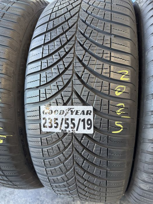 235/55/19 goodyear