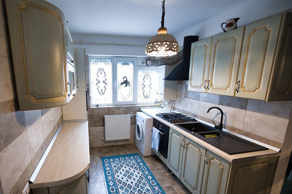 Inchiriez garsoniera in regim hotelier complet mobilata decomandat