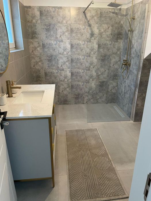 Case la cheie in GOLEȘTI! Str Pasunii nr2 ..CASA BUDISTESNUL PUNCT DE