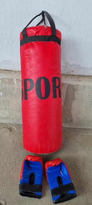 Мешок боксёрский+перчатки,почти янги