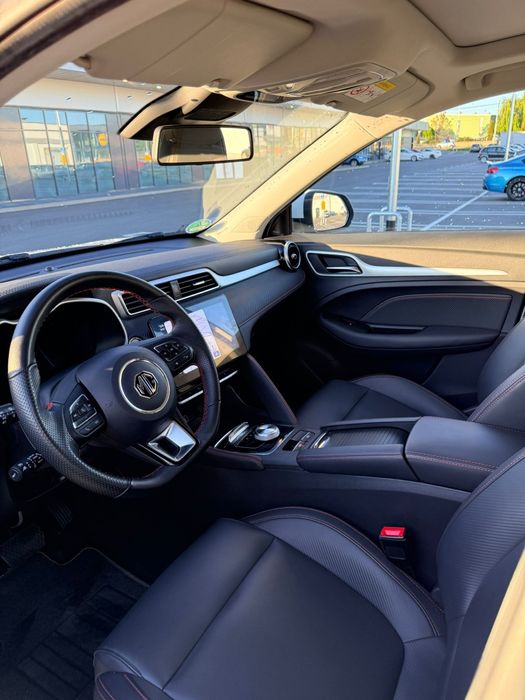 Mg zs ev luxury 72kw long range