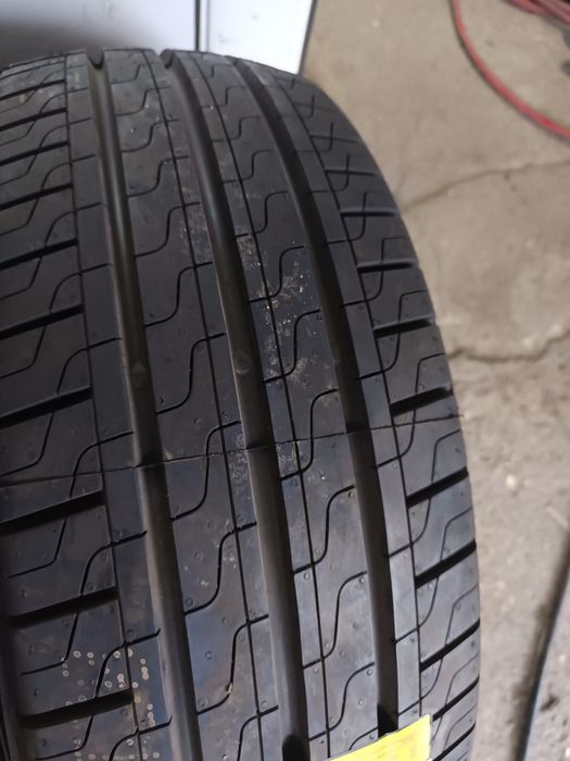 Нови летни гуми за бус 235/65/16С -Pirelli