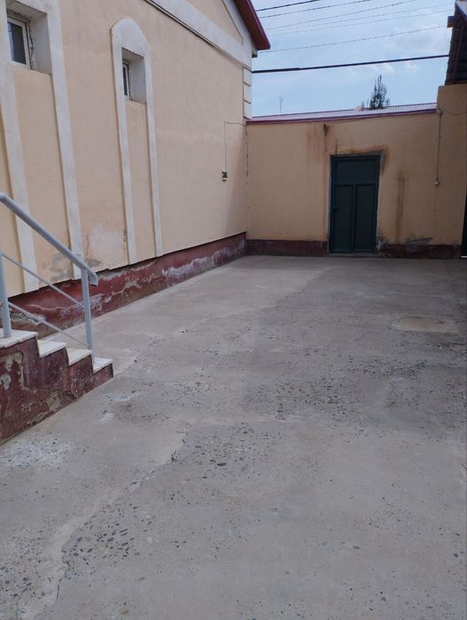 6 сотхлик катеж сотилади