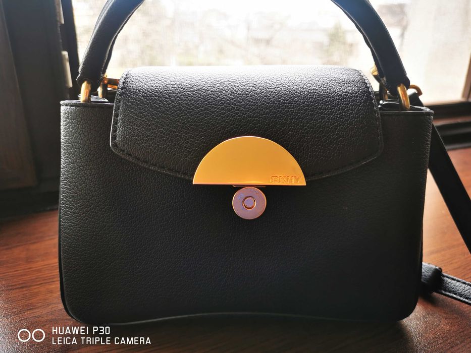 Дамска чанта DKNY