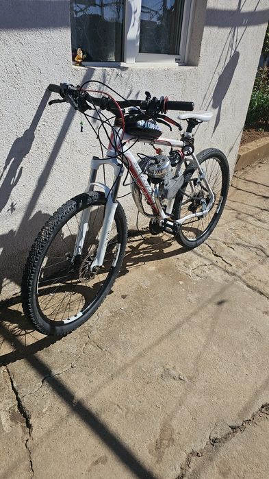 Bicicleta cu motor 80cc tuning 2t