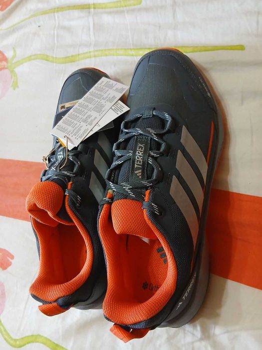 ADIDAS TERREX 43 и една трета ,Чисто  Нови!