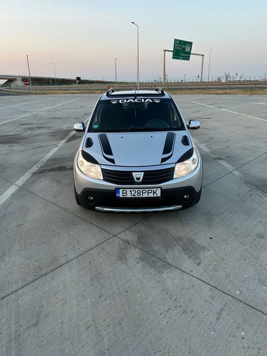 Dacia Sandero Ca nouă, import Olanda unde a stat 14 ani nefolosită într-un garaj!