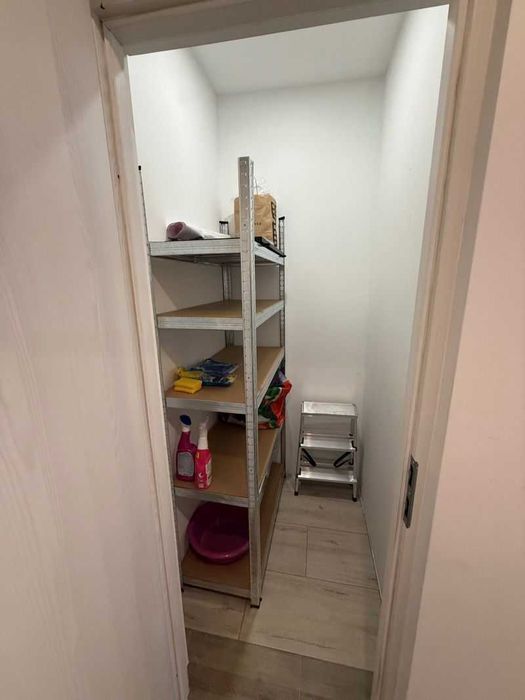 Тристаен ап. под наем в Зона Б-19