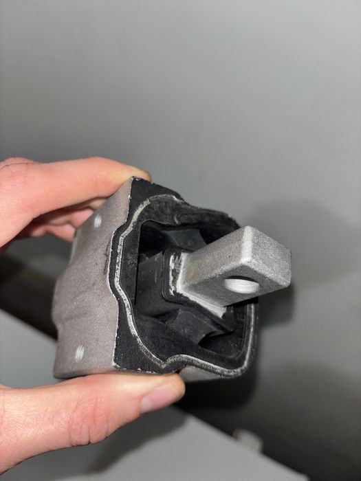 Запчасти на мерс w202