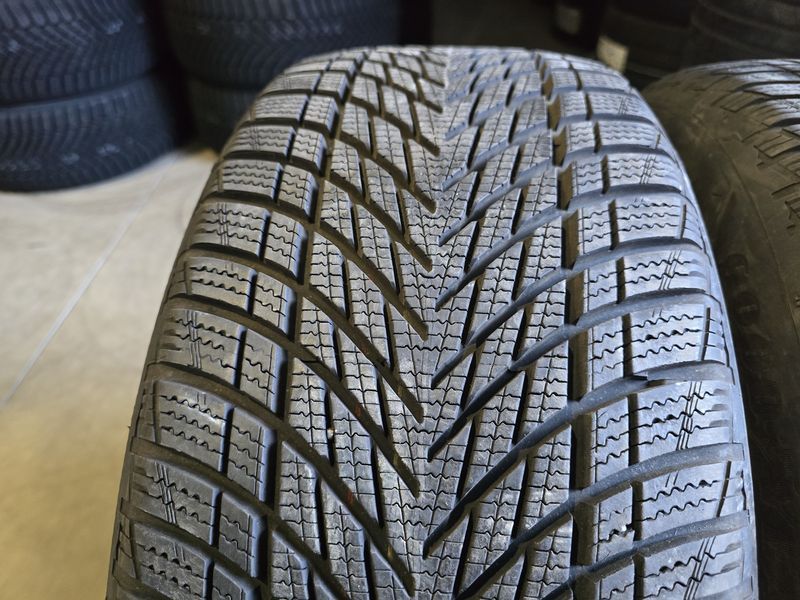 235/40/19 GOODYEAR 4бр