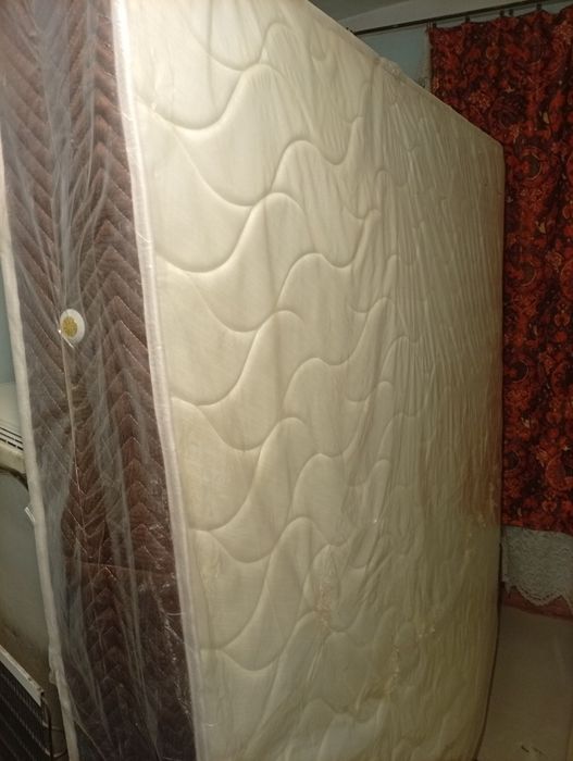 Продается двух спальный кровать