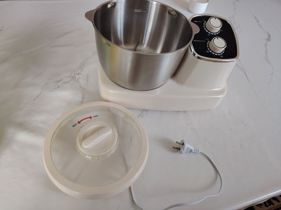 Тестомес почти новый.