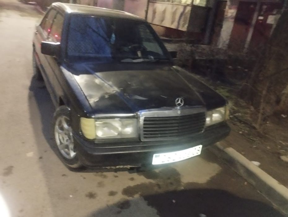 Продам Мерседес 190