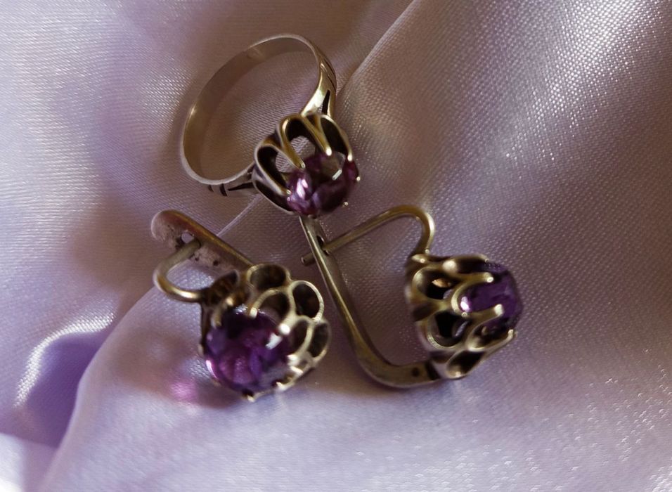 Шикарный комплект ,серебро