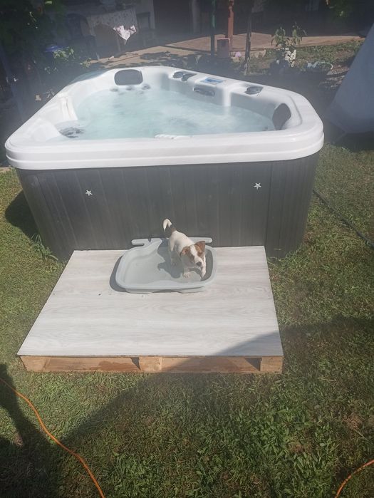 Градинско джакузи