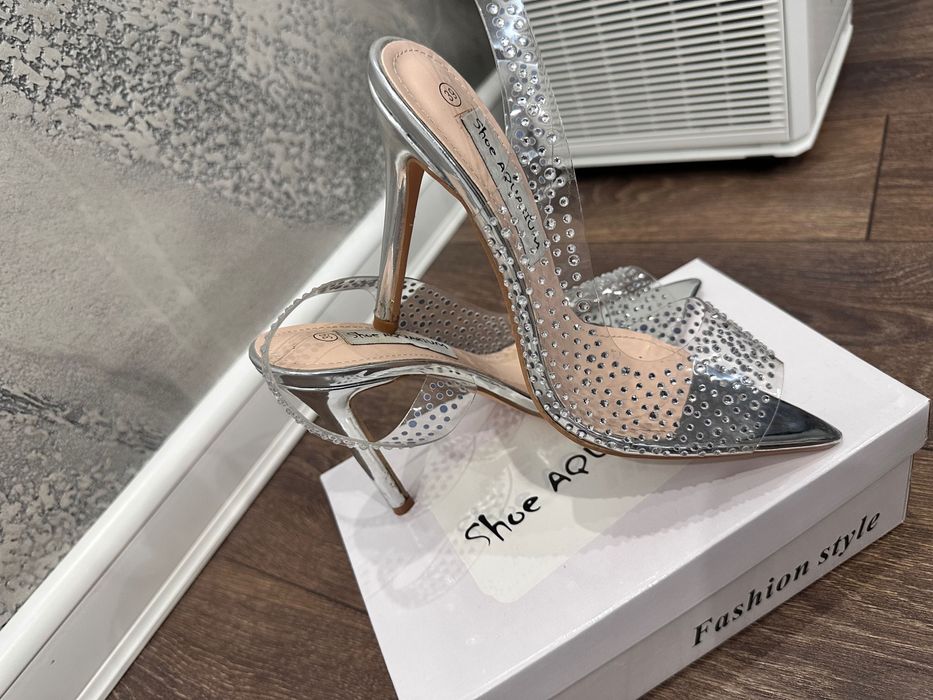 Дамски официални обувки на ток