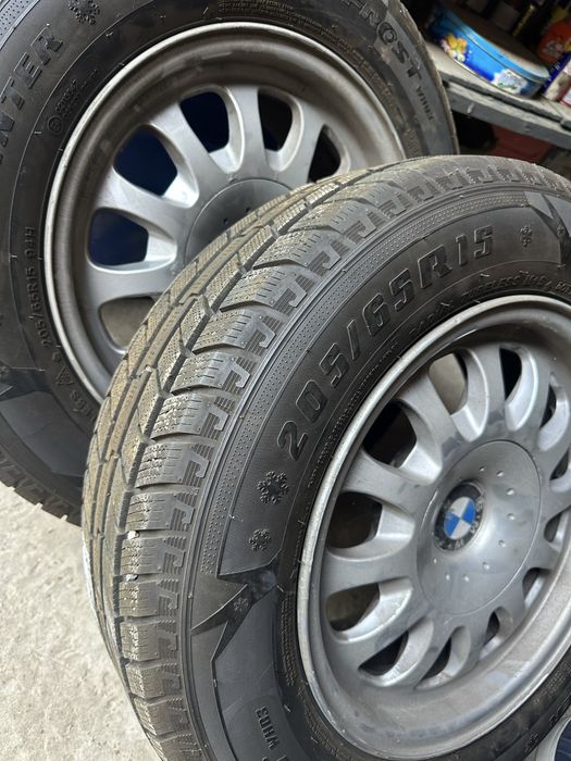 Зимние шины с дисками BMW 205/65/15