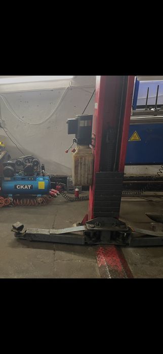 Автоподемник продам Launch 4тонн