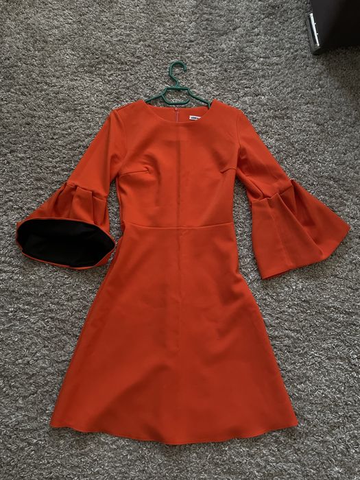 Вечернее яркое платье