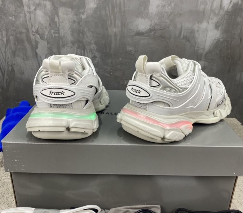 Balenciaga track led