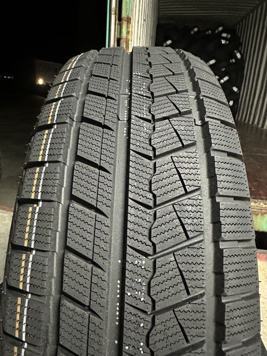 Нови зимни гуми ARIVO WINMASTER ARW2 245/70R16 111T XL БОРД 2457016