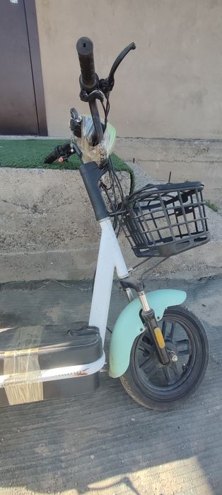 Продаю скутер работает