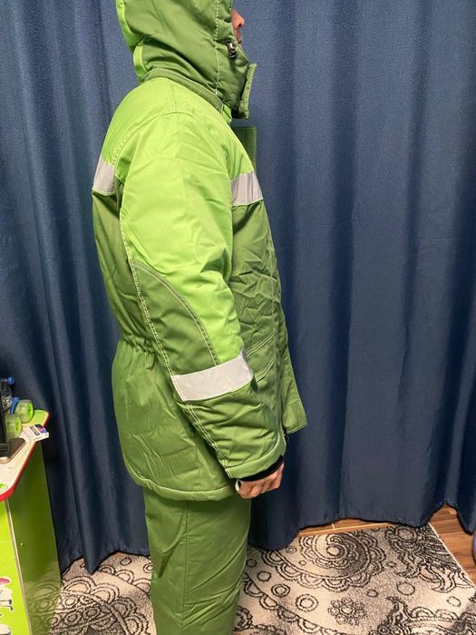 Зимний костюм 48 размер очен даже тёплые