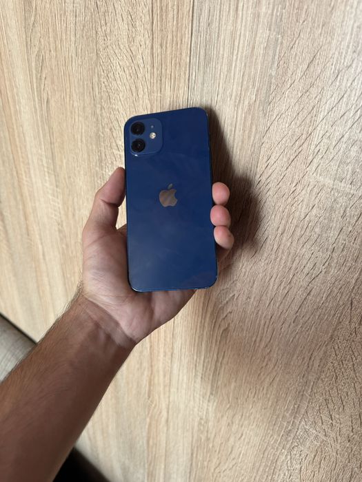 Продам Телефон Айфон 12 128Gb