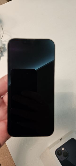 Vând  IPhone 13 - 128 GB