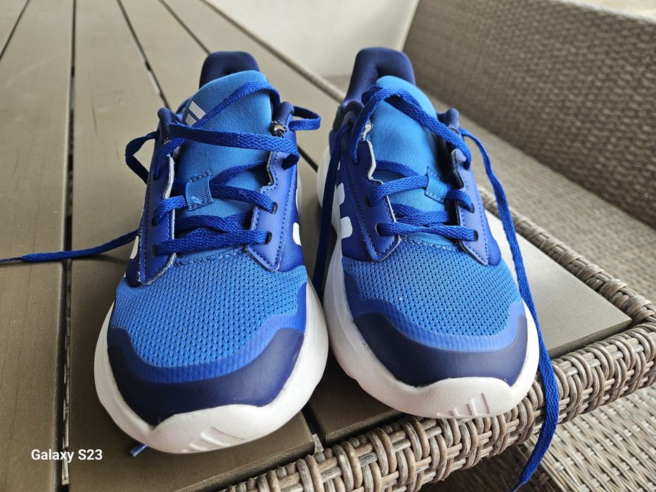 Adidasi baiat Adidas mar 35