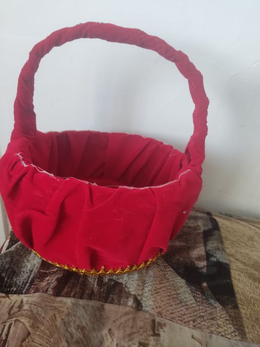 Продам корзинку на праздник